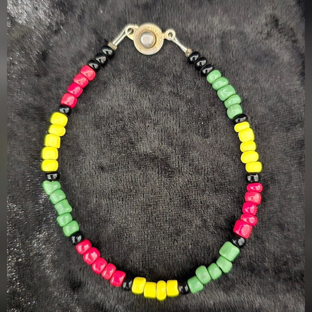 Handmade Jamaican, Rasta, Reggae, African Glass Seed Bead Bracelet